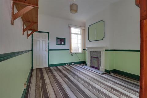 2 bedroom terraced house for sale, Cadogan Street, Hull