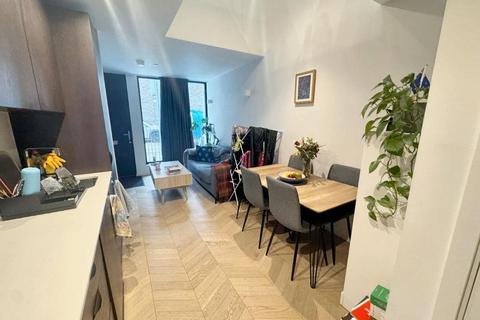1 bedroom apartment for sale, St Georges Gardens
