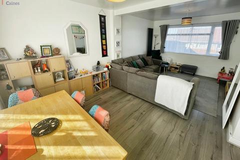 3 bedroom semi-detached house for sale, Heol Castell, Cefn Cribwr, Bridgend County. CF32 0BH