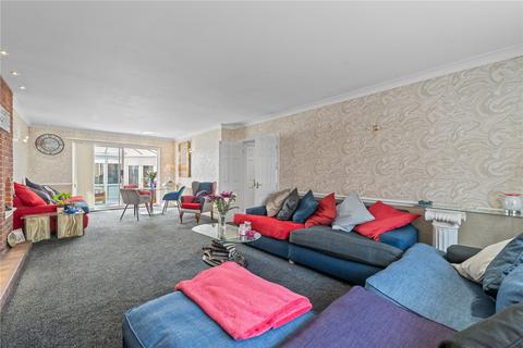 16 Chartwell Grove, Mapperley, Nottingham, NG3 5RD