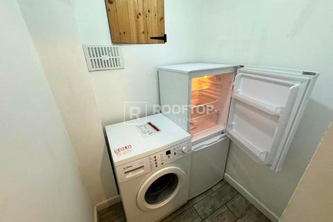 4 bedroom house to rent, Brudenell View, Leeds LS6