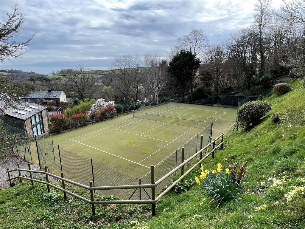 Tennis Court.jpg