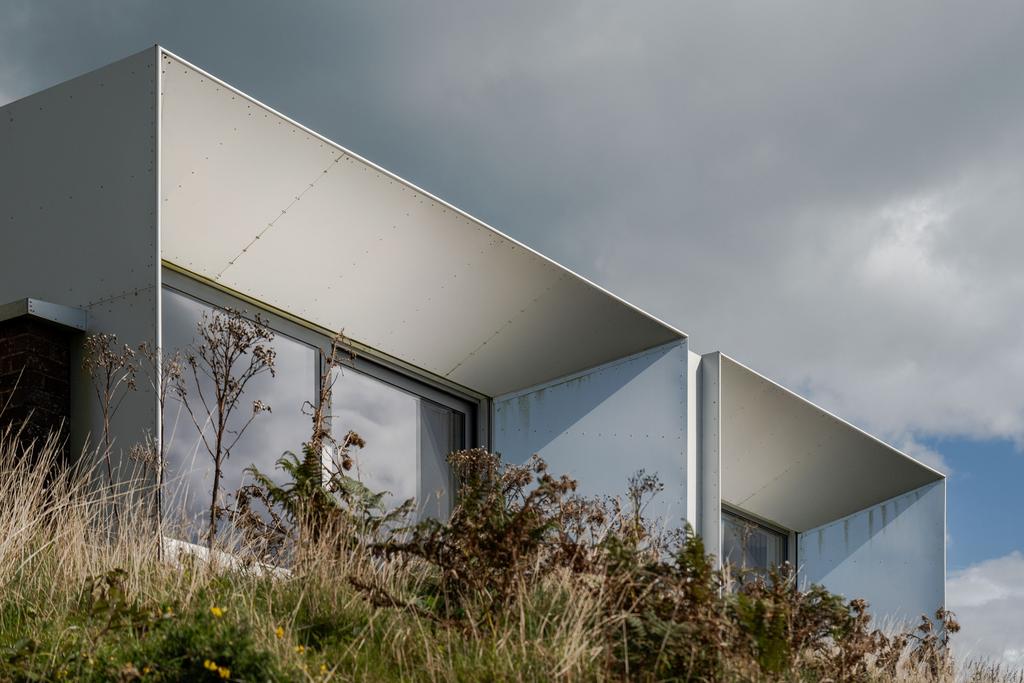 234117 - The Old Radar Station, Ventnor, PO38 -...