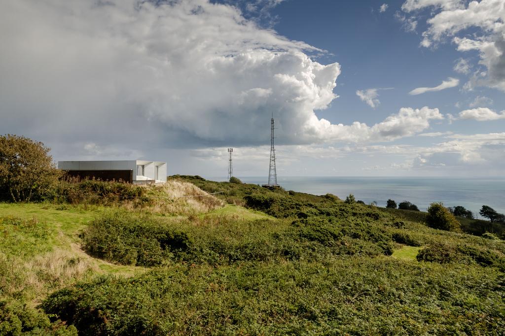 234085 - The Old Radar Station, Ventnor, PO38 -...