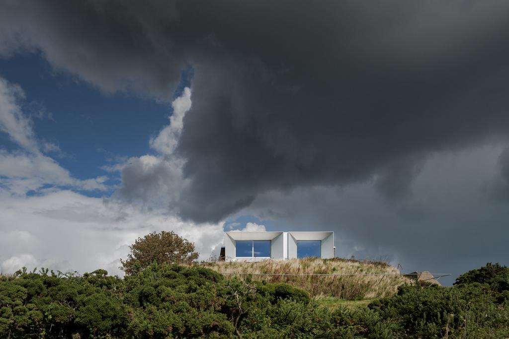 234119 - The Old Radar Station, Ventnor, PO38 -...