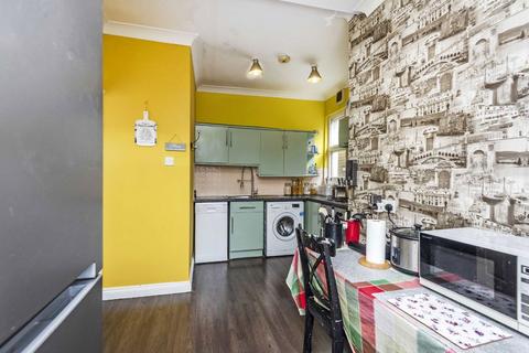 21b Cedars Road, London, W4 3JP