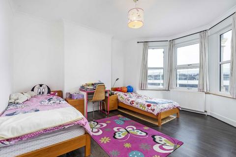 21b Cedars Road, London, W4 3JP
