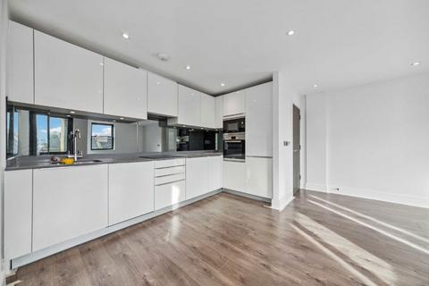 2 bedroom flat for sale, Albany Court, London W4