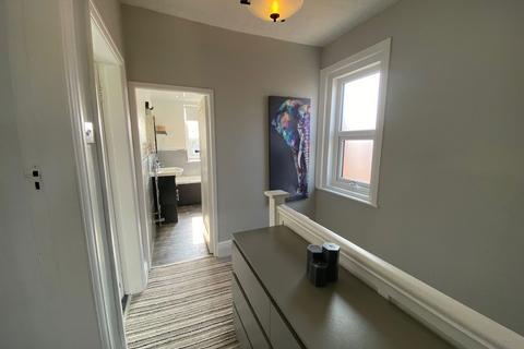68 Alt Lane, Oldham, OL8 2EN