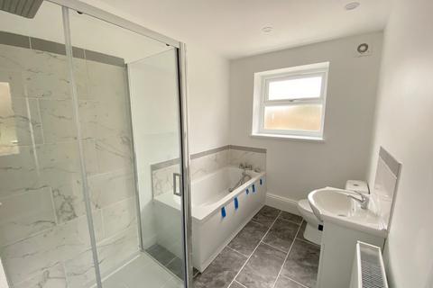 12 Ynyslas Crescent, Glynneath, Neath, SA11 5LB