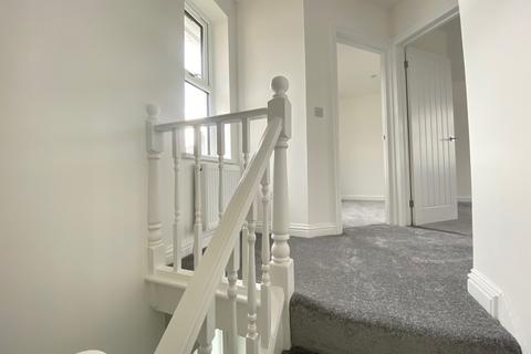 12 Ynyslas Crescent, Glynneath, Neath, SA11 5LB