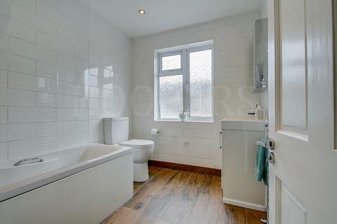 27 Chartley Avenue, London, NW2 7QY