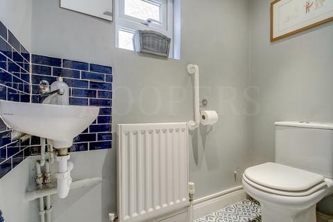27 Chartley Avenue, London, NW2 7QY