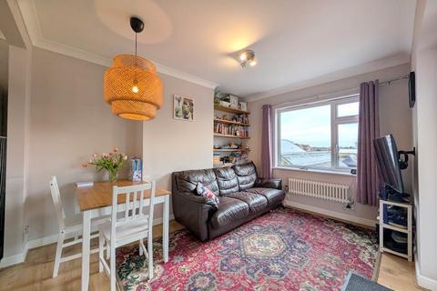 3 bedroom maisonette for sale, London Road, Ashford, TW15