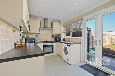 11 Burton Close, Corringham, Stanford-le-hope, SS17 7SB