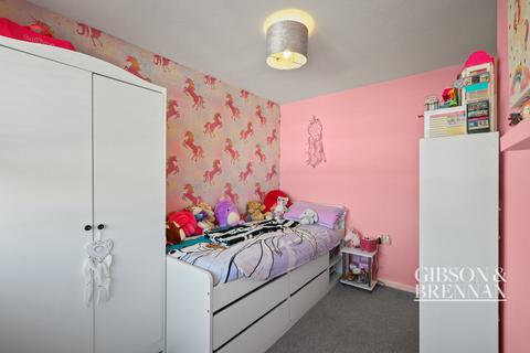 11 Burton Close, Corringham, Stanford-le-hope, SS17 7SB