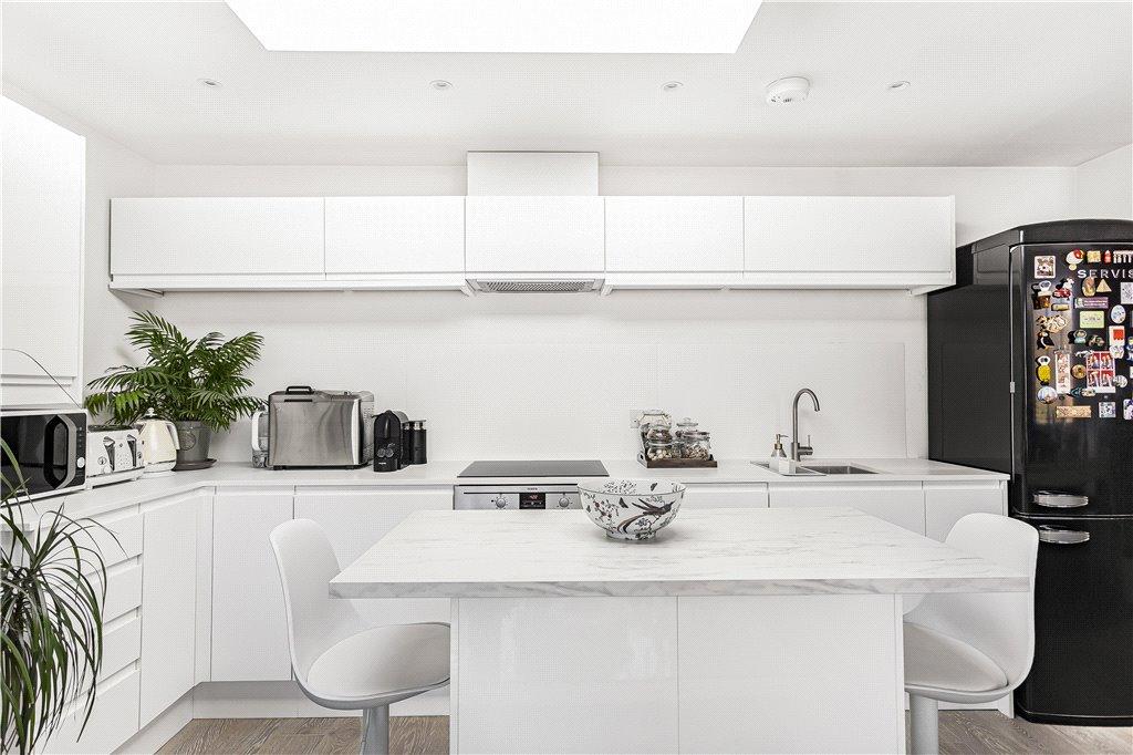 Kitchen/Reception