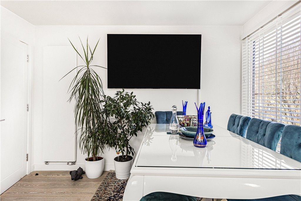 Kitchen/Reception