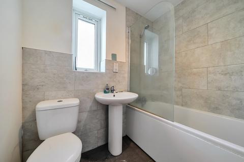 16 Ash Grove, Pudsey, LS28 8PA