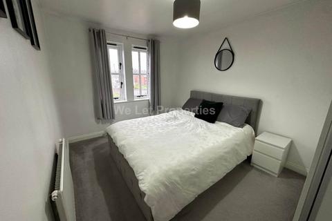 2 bedroom flat to rent, Ardwick Green North, Manchester M12