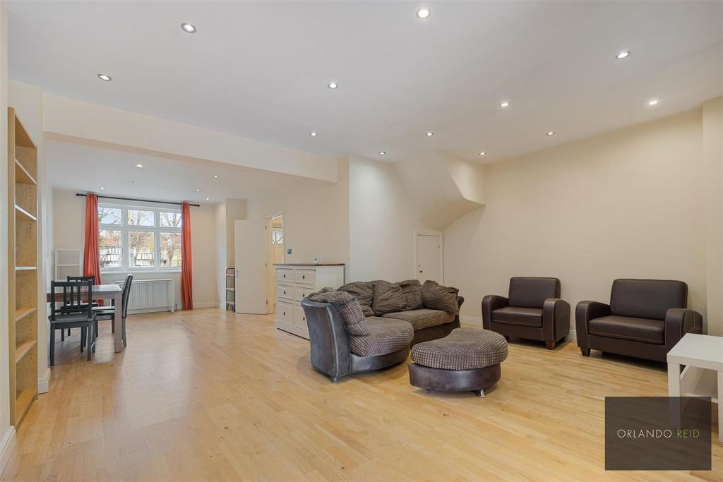 3 Tudor Gardens W3 0 DT-1.jpg