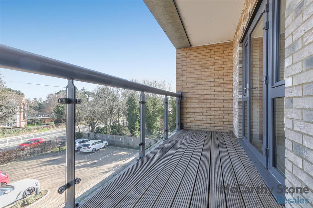 8641033-exterior05.jpg