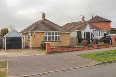 2 bedroom detached bungalow for sale, Farndale Drive, Loughborough, LE11