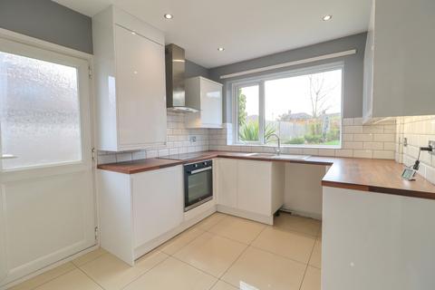 2 bedroom detached bungalow for sale, Farndale Drive, Loughborough, LE11