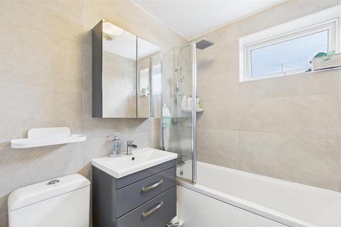 10 Hornbeam Way, Waltham Cross, EN7 6EZ