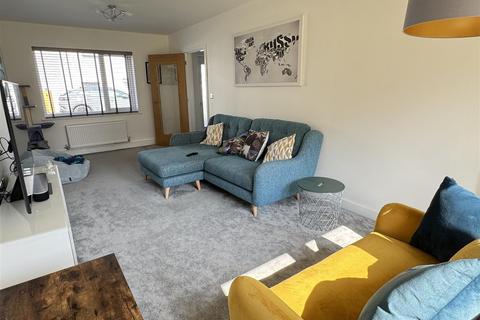 10 Ley Close, St Austell, PL25 3GG