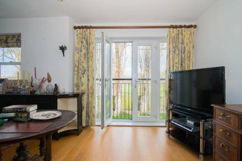 3 Barker Close, Kew, Richmond, TW9 4ET