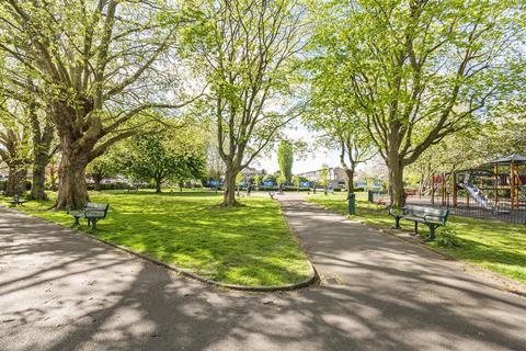 47 Ashlone Road, London, SW15 1LS