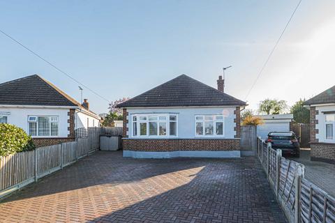 19 Dulverton Close, Westcliff-on-sea, SS0 0HS