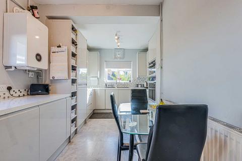 19 Dulverton Close, Westcliff-on-sea, SS0 0HS