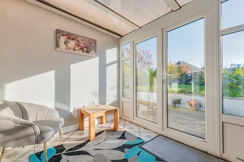 19 Dulverton Close, Westcliff-on-sea, SS0 0HS