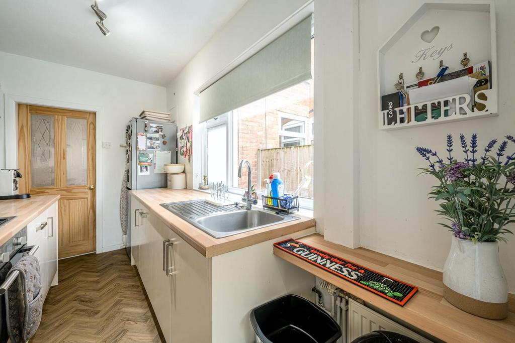 Kitchen 2