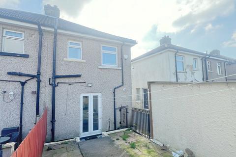 3 bedroom semi-detached house for sale, Lyndale Drive, Wrose, Shipley, BD18