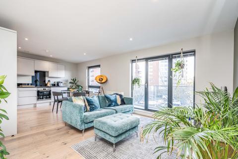 2 bedroom apartment for sale, Royal Crescent Road, Southampton, Hants