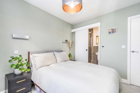 2 bedroom apartment for sale, Royal Crescent Road, Southampton, Hants