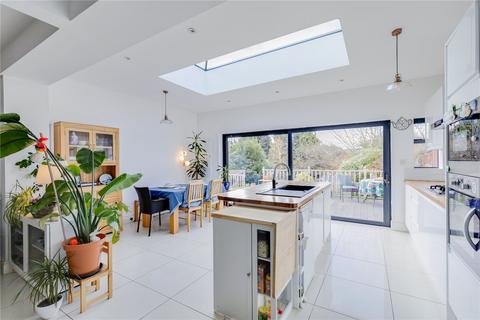 91 Brandreth Road, Cardiff, CF23 5LE