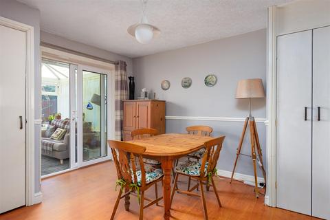 37 Ryecroft Drive, Withernsea, HU19 2LP