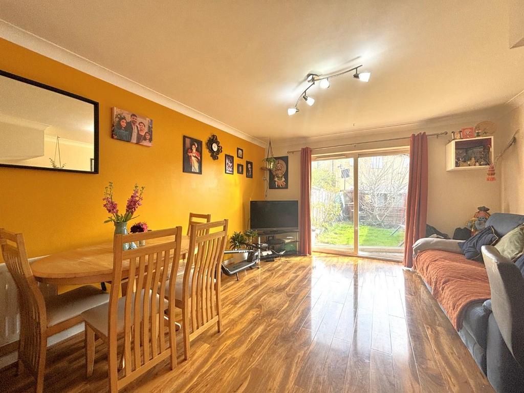 Living Room 1.jpeg