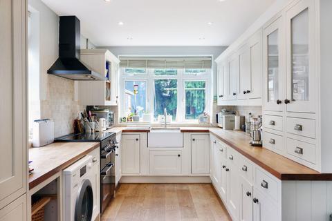 Burling Eldon Avenue, Cheltenham, GL52 6TZ