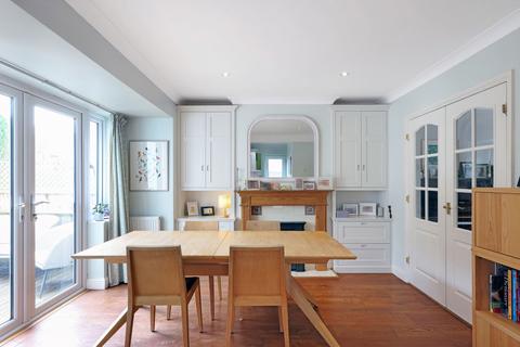 Burling Eldon Avenue, Cheltenham, GL52 6TZ