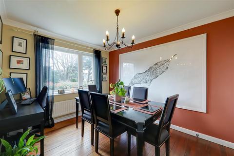 4 bedroom detached house for sale, Warren Road, Worthing