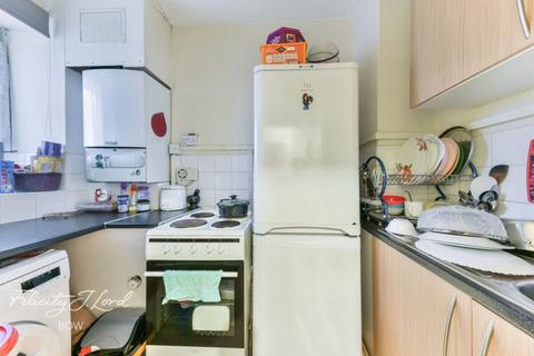 1 bedroom flat for sale, Tent Street, LONDON
