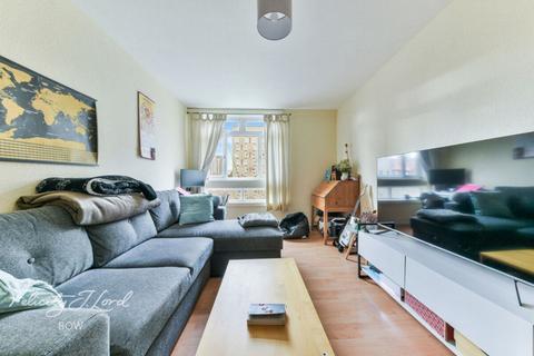 1 bedroom flat for sale, Ravenscroft Street, LONDON