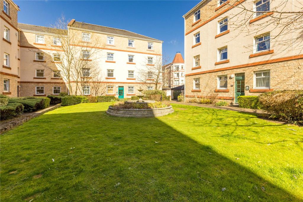 Sinclair Place 18