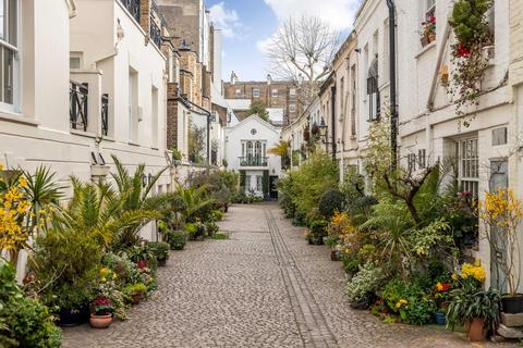 2 bedroom mews for sale, Stanhope Mews South, South Kensington, London, SW7