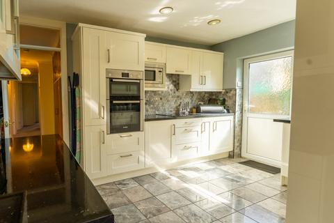 3 bedroom detached bungalow for sale, Maescelyn, Brecon, LD3